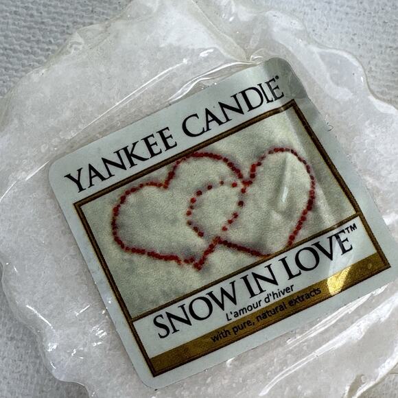 Yankee Candle Snow in Love Wax Melts Lot Of 5 - Picture 2 of 4
